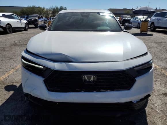 2024 Honda Accord Sport z VIN 1HGCY2F57RA055946, wystawiony jako Copart lot #85179005 z przebiegiem 8 804 mil mil oraz Szkoda całkowita • Salvage title. Historia ofert i sprzedaży dostępna na DreamBid. Obrazek 5.