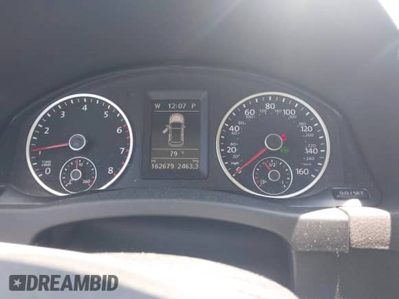 2015 Volkswagen Tiguan S with VIN WVGAV7AX0FW608144, listed as a IAAI auction lot 42760864 with 162,679 mi miles and . Bid and sale history available at DreamBid. Image 7.