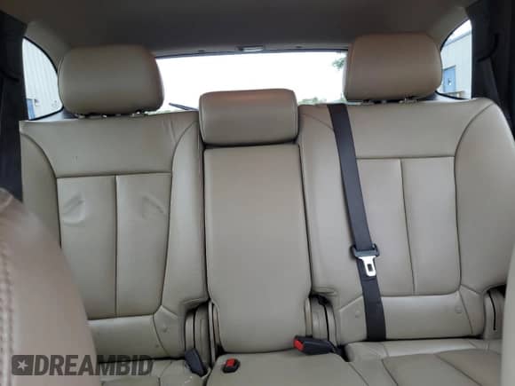 2011 Hyundai Santa Fe Limited с VIN 5XYZKDAG4BG072482, выставлен на аукционе Copart как лот 82022415 с пробегом 128 203 миль миль и Списание • Salvage title. История ставок и продаж доступна на DreamBid. Изображение 10.