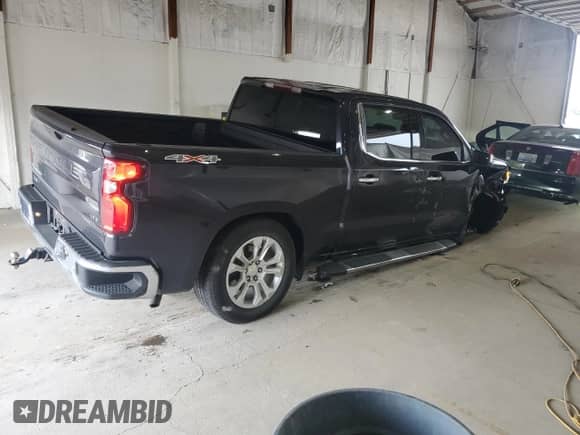 2023 Chevrolet Silverado 1500 LTZ with VIN 2GCUDGED6P1118093, listed as a Copart auction lot 71423395 with 34,782 mi miles and Salvage title. Bid and sale history available at DreamBid. Image 3.