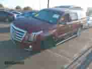 2016 Cadillac Escalade ESV Platinum с VIN 1GYS4KKJ0GR437589, выставлен на аукционе IAAI как лот 41861303 с пробегом 62 420 миль миль и . История ставок и продаж доступна на DreamBid. Изображение 2.