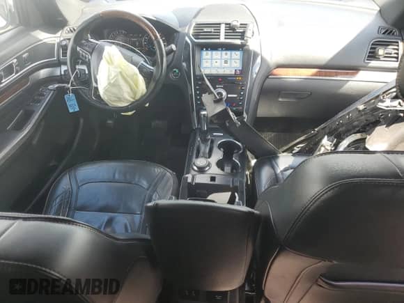 2017 Ford Explorer Platinum с VIN 1FM5K8HTXHGC64533, выставлен на аукционе Copart как лот 71191235 с пробегом 166 627 миль миль и Списание • Salvage title. История ставок и продаж доступна на DreamBid. Изображение 8.