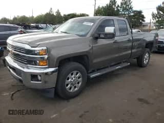 2015 Chevrolet Silverado 2500HD с VIN 1GC2KUEB7FZ114411, выставлен на аукционе Copart как лот 67609794 с пробегом 187 777 миль миль и На запчасти • Non repairable. История ставок и продаж доступна на DreamBid. Изображение 1.