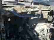 1999 Chevrolet Silverado 1500 LS z VIN 2GCEK19V2X1260371, wystawiony jako Copart lot #80801495 z przebiegiem Nie podano mil oraz Nie do naprawy • Non repairable. Historia ofert i sprzedaży dostępna na DreamBid. Obrazek 9.