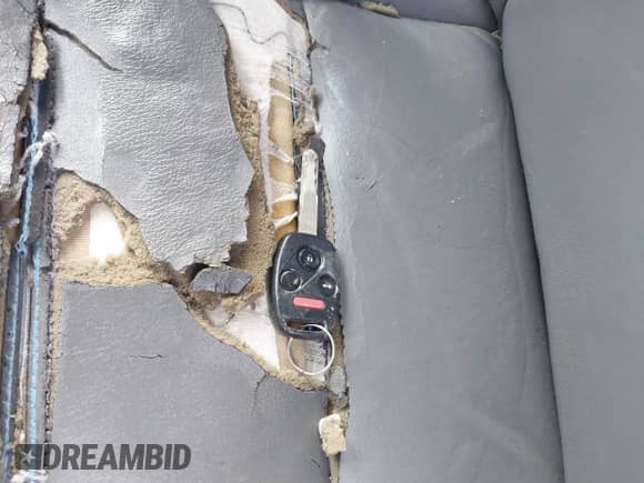 2005 Honda Accord with VIN JHMCN36445C009346, listed as a IAAI auction lot 41180811 with 222,990 mi miles and . Bid and sale history available at DreamBid. Image 11.