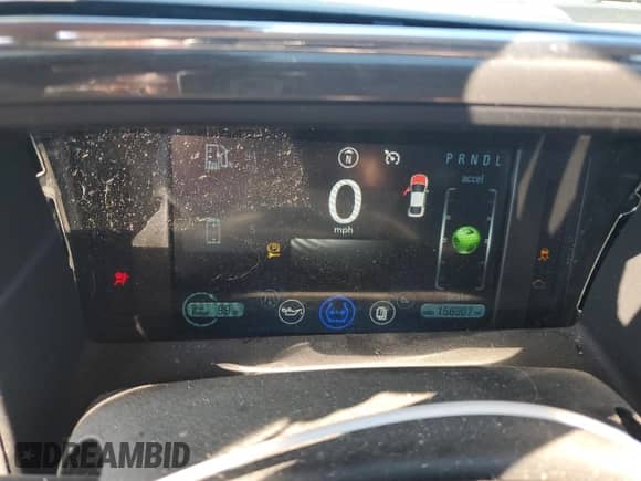 2015 Chevrolet Volt z VIN 1G1RA6E48FU120349, wystawiony jako Copart lot #80247055 z przebiegiem 156 907 mil mil oraz Czysty tytuł • Clean title. Historia ofert i sprzedaży dostępna na DreamBid. Obrazek 9.