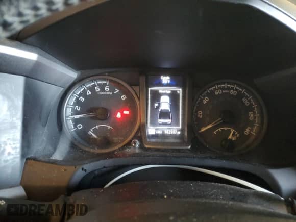 2016 Toyota Tacoma SR5 with VIN 3TMAZ5CN4GM003232, listed as a Copart auction lot 82364945 with 142,997 mi miles and Salvage title. Bid and sale history available at DreamBid. Image 9.