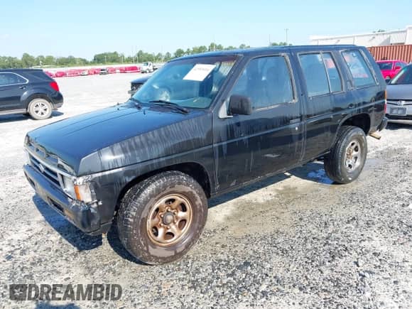 1995 Nissan Pathfinder LE with VIN JN8HD17S0SW004848, listed as a IAAI auction lot 42953016 with 321,092 mi miles and . Bid and sale history available at DreamBid. Image 2.