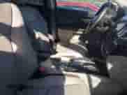 2022 Honda Pilot Touring 7-Passenger z VIN 5FNYF5H65NB001015, wystawiony jako IAAI lot #42523024 z przebiegiem 86 584 mil mil oraz . Historia ofert i sprzedaży dostępna na DreamBid. Obrazek 5.