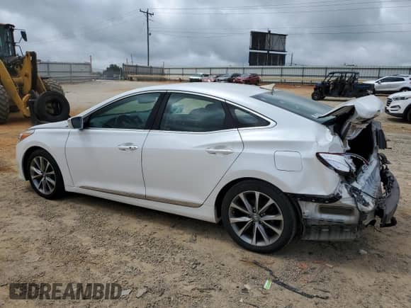2017 Hyundai Azera with VIN KMHFG4JG6HA572538, listed as a Copart auction lot 68321835 with 153,251 mi miles and Salvage title. Bid and sale history available at DreamBid. Image 2.