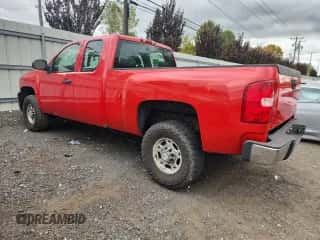 2008 Chevrolet Silverado 2500HD Work Truck z VIN 1GCHK29K98E154136, wystawiony jako Copart lot #85484845 z przebiegiem 120 348 mil mil oraz Czysty tytuł • Clean title. Historia ofert i sprzedaży dostępna na DreamBid. Obrazek 2.
