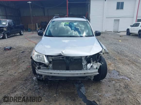 2010 Subaru Forester X с VIN JF2SH6BCXAH799124, выставлен на аукционе IAAI как лот 42698114 с пробегом 151 231 миль миль и . История ставок и продаж доступна на DreamBid. Изображение 12.