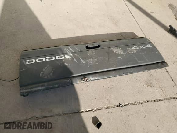 2001 Dodge 2500 с VIN 3B7KF26Z01M515815, выставлен на аукционе Copart как лот 77074894 с пробегом 148 782 миль миль и Списание • Salvage title. История ставок и продаж доступна на DreamBid. Изображение 12.