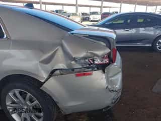 2012 Chevrolet Malibu LTZ 1LZ z VIN 1G1ZE5E06CF214418, wystawiony jako IAAI lot #43450311 z przebiegiem 177 772 mil mil oraz . Historia ofert i sprzedaży dostępna na DreamBid. Obrazek 6.