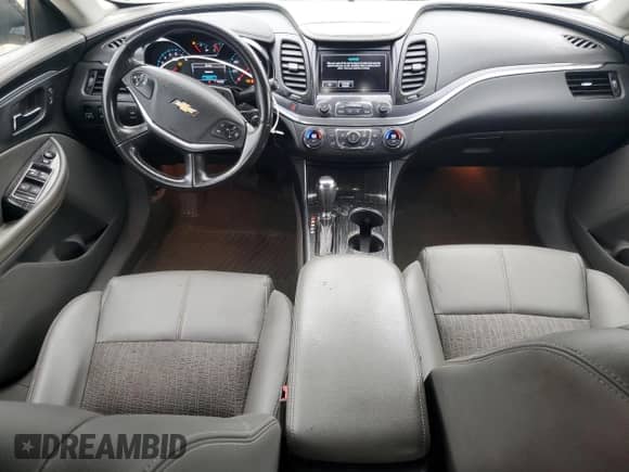 2017 Chevrolet Impala LT с VIN 2G1105S34H9162118, выставлен на аукционе Copart как лот 84043515 с пробегом 113 693 миль миль и Списание • Salvage title. История ставок и продаж доступна на DreamBid. Изображение 8.