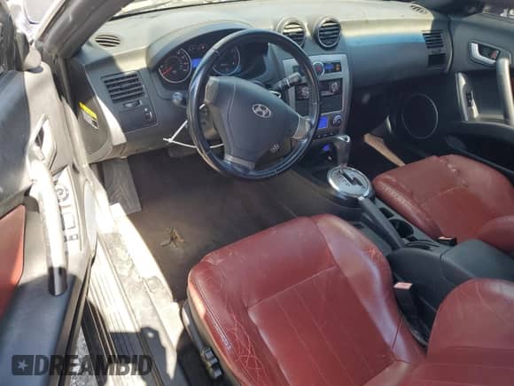 2008 Hyundai Tiburon GT с VIN KMHHN66F78U286058, выставлен на аукционе Copart как лот 71844705 с пробегом 85 343 миль миль и Списание • Salvage title. История ставок и продаж доступна на DreamBid. Изображение 8.