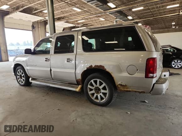 2006 Cadillac Escalade ESV с VIN 3GYFK66N76G123433, выставлен на аукционе Copart как лот 66963475 с пробегом 315 852 миль миль и Чистый • Clean title. История ставок и продаж доступна на DreamBid. Изображение 2.