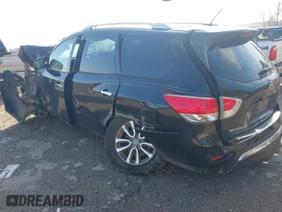 2015 Nissan Pathfinder SV с VIN 5N1AR2MN6FC705870, выставлен на аукционе IAAI как лот 41206622 с пробегом Не указан миль и . История ставок и продаж доступна на DreamBid. Изображение 3.