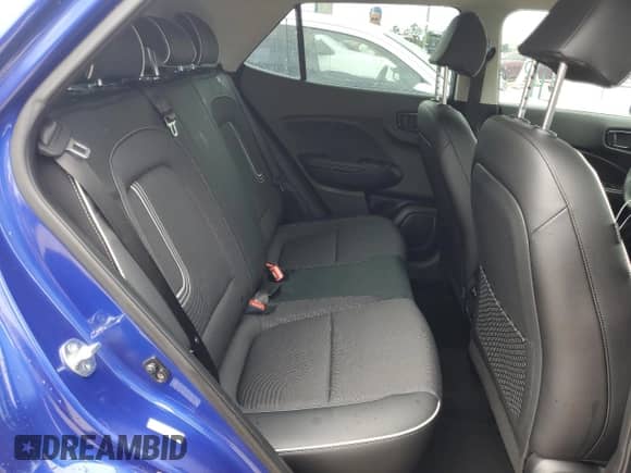 2024 Hyundai Venue Limited с VIN KMHRC8A37RU311660, выставлен на аукционе Copart как лот 73760424 с пробегом Не указан миль и На запчасти • Non repairable. История ставок и продаж доступна на DreamBid. Изображение 11.