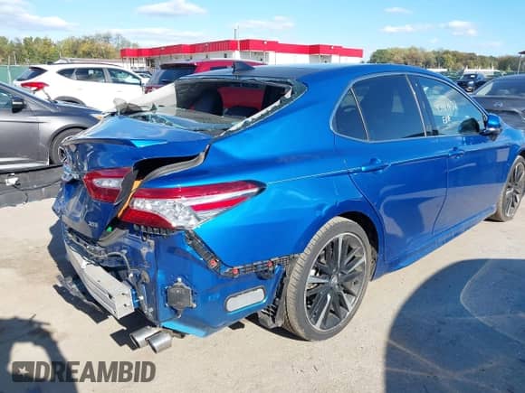 2020 Toyota Camry XSE z VIN 4T1K61AK8LU340342, wystawiony jako IAAI lot #43481652 z przebiegiem 31 078 mil mil oraz . Historia ofert i sprzedaży dostępna na DreamBid. Obrazek 19.