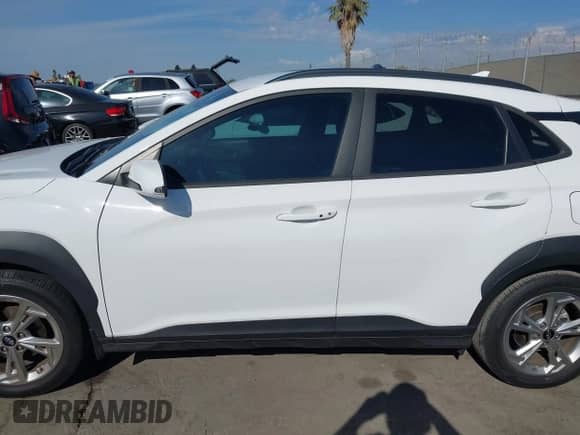 2022 Hyundai Kona SEL с VIN KM8K62AB5NU879204, выставлен на аукционе IAAI как лот 43250779 с пробегом 39 391 миль миль и . История ставок и продаж доступна на DreamBid. Изображение 14.