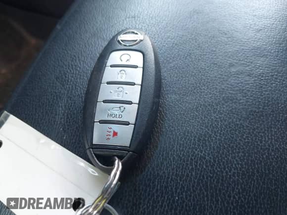 2014 Nissan Pathfinder SL with VIN 5N1AR2MM0EC673231, listed as a IAAI auction lot 42482133 with 168,630 mi miles and . Bid and sale history available at DreamBid. Image 11.