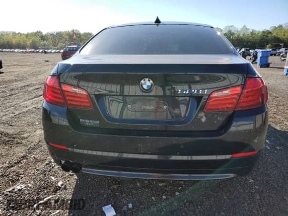 2012 BMW 5 Series 528i xDrive с VIN WBAXH5C56CDW02102, выставлен на аукционе Copart как лот 85318125 с пробегом 145 779 миль миль и Списание • Salvage title. История ставок и продаж доступна на DreamBid. Изображение 6.