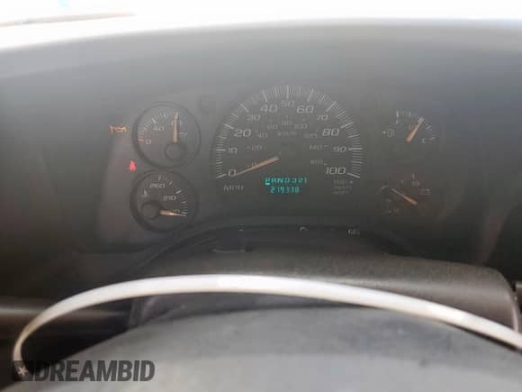 2004 Chevrolet Express Passenger with VIN 1GBFG15T041233492, listed as a Copart auction lot 82193815 with 219,338 mi miles and Salvage title. Bid and sale history available at DreamBid. Image 9.