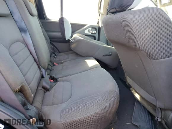2011 Nissan Pathfinder S z VIN 5N1AR1NN7BC634228, wystawiony jako Copart lot #82644255 z przebiegiem 205 077 mil mil oraz Czysty tytuł • Clean title. Historia ofert i sprzedaży dostępna na DreamBid. Obrazek 11.