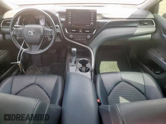 2021 Toyota Camry SE Nightshade z VIN 4T1G11AK9MU425020, wystawiony jako Copart lot #71685455 z przebiegiem 47 339 mil mil oraz Szkoda całkowita • Salvage title. Historia ofert i sprzedaży dostępna na DreamBid. Obrazek 8.