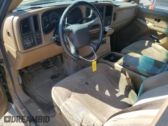 2000 Chevrolet Silverado 1500 LS z VIN 2GCEC19T1Y1270581, wystawiony jako Copart lot #82360295 z przebiegiem Nie podano mil oraz Szkoda całkowita • Salvage title. Historia ofert i sprzedaży dostępna na DreamBid. Obrazek 8.