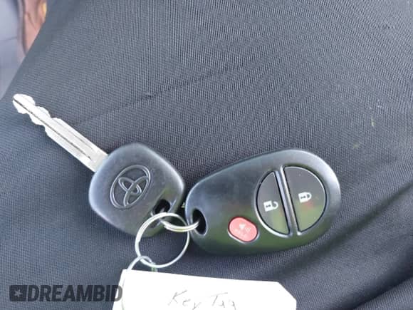 2017 Toyota Sienna L z VIN 5TDZZ3DC8HS798145, wystawiony jako IAAI lot #42765680 z przebiegiem 165 693 mil mil oraz . Historia ofert i sprzedaży dostępna na DreamBid. Obrazek 11.