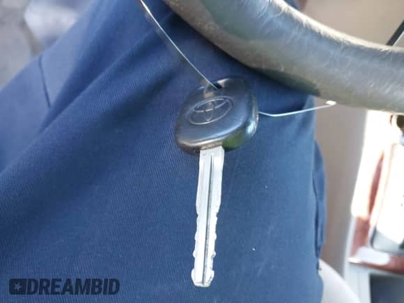 2005 Toyota Corolla CE с VIN 1NXBR32E85Z393864, выставлен на аукционе IAAI как лот 43447773 с пробегом 165 926 миль миль и . История ставок и продаж доступна на DreamBid. Изображение 11.