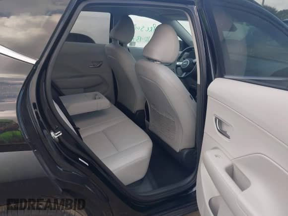 2024 Hyundai Kona Limited с VIN KM8HE3A35RU176378, выставлен на аукционе IAAI как лот 43508008 с пробегом 31 420 миль миль и . История ставок и продаж доступна на DreamBid. Изображение 8.