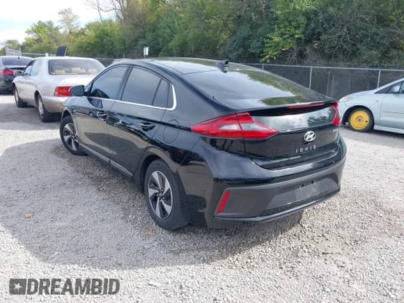 2018 Hyundai Ioniq SEL z VIN KMHC75LC9JU066421, wystawiony jako IAAI lot #43461004 z przebiegiem 142 373 mil mil oraz . Historia ofert i sprzedaży dostępna na DreamBid. Obrazek 3.