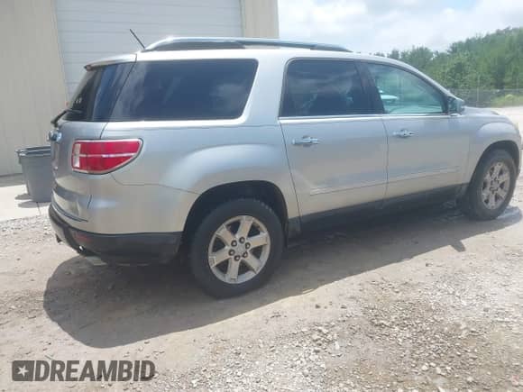 2007 Saturn Outlook XR with VIN 5GZER23707J102577, listed as a IAAI auction lot 42552830 with 184,037 mi miles and . Bid and sale history available at DreamBid. Image 4.