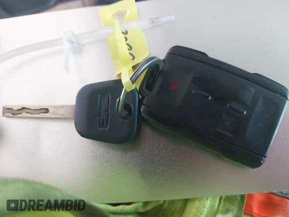 2017 GMC Sierra 1500 SLE with VIN 3GTU2MEC8HG345855, listed as a IAAI auction lot 42004600 with 104,767 mi miles and . Bid and sale history available at DreamBid. Image 11.