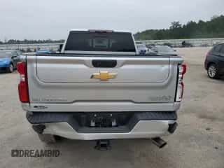 2022 Chevrolet Silverado 2500 with VIN 1GC4YRE73NF208396, listed as a Copart auction lot 69755975 with 57,365 mi miles and Salvage title. Bid and sale history available at DreamBid. Image 6.