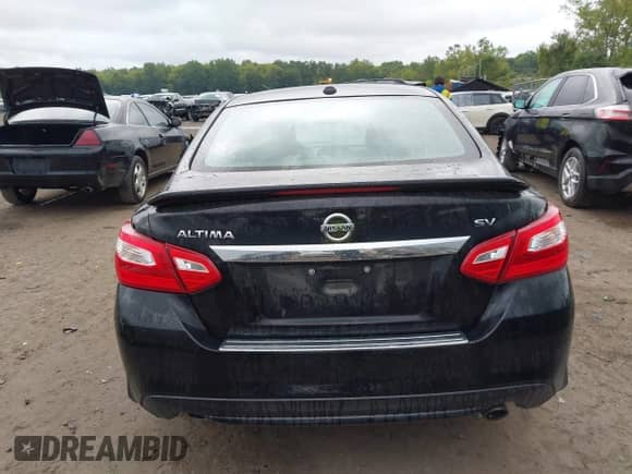 2016 Nissan Altima S z VIN 1N4AL3AP8GC220946, wystawiony jako IAAI lot #43133772 z przebiegiem 162 877 mil mil oraz . Historia ofert i sprzedaży dostępna na DreamBid. Obrazek 17.