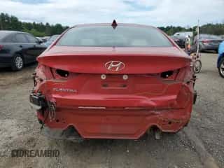 2018 Hyundai Elantra SEL z VIN 5NPD84LFXJH377442, wystawiony jako Copart lot #70539895 z przebiegiem 79 383 mil mil oraz Szkoda całkowita • Salvage title. Historia ofert i sprzedaży dostępna na DreamBid. Obrazek 6.