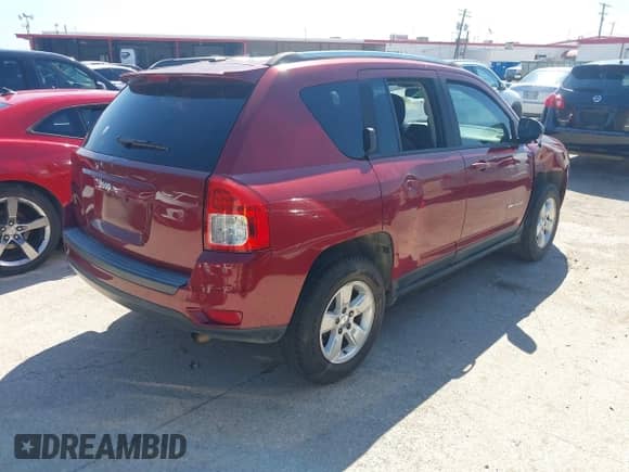 2013 Jeep Compass Sport с VIN 1C4NJCBA4DD187820, выставлен на аукционе IAAI как лот 43142822 с пробегом 160 962 миль миль и . История ставок и продаж доступна на DreamBid. Изображение 4.