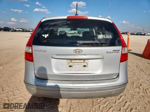 2009 Hyundai Elantra Touring с VIN KMHDC86E79U035761, выставлен на аукционе Copart как лот 82250695 с пробегом 152 560 миль миль и Чистый • Clean title. История ставок и продаж доступна на DreamBid. Изображение 6.