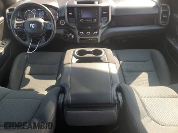 2023 Ram 1500 Tradesman z VIN 1C6RRFCG9PN600609, wystawiony jako Copart lot #71037664 z przebiegiem 36 105 mil mil oraz Szkoda całkowita • Salvage title. Historia ofert i sprzedaży dostępna na DreamBid. Obrazek 8.