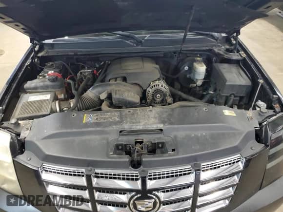 2008 Cadillac Escalade ESV with VIN 1GYFK66828R136233, listed as a Copart auction lot 65292385 with 176,225 mi miles and Clean title. Bid and sale history available at DreamBid. Image 12.