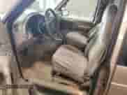 2000 Chevrolet Astro с VIN 1GNDM19W9YB201177, выставлен на аукционе Copart как лот 76337184 с пробегом 159 661 миль миль и Чистый • Clean title. История ставок и продаж доступна на DreamBid. Изображение 7.