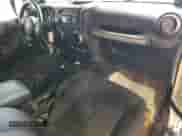 2011 Jeep Wrangler Sport z VIN 1J4AA2D19BL548655, wystawiony jako Copart lot #70868835 z przebiegiem 116 398 mil mil oraz Nie do naprawy • Non repairable. Historia ofert i sprzedaży dostępna na DreamBid. Obrazek 8.