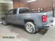 2015 Chevrolet Silverado 1500 LT z VIN 1GCVKREC3FZ389700, wystawiony jako Copart lot #59957585 z przebiegiem 108 938 mil mil oraz Czysty tytuł • Clean title. Historia ofert i sprzedaży dostępna na DreamBid. Obrazek 2.