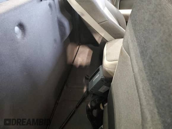 2009 Ford F-150 XL z VIN 1FTRF14W59KB64999, wystawiony jako Copart lot #51627455 z przebiegiem 120 834 mil mil oraz Czysty tytuł • Clean title. Historia ofert i sprzedaży dostępna na DreamBid. Obrazek 10.