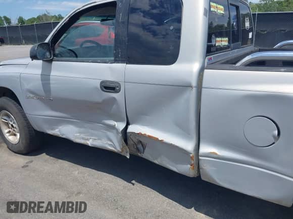 1999 Dodge Dakota SLT с VIN 1B7GL22X9XS258964, выставлен на аукционе IAAI как лот 42309862 с пробегом 177 561 миль миль и . История ставок и продаж доступна на DreamBid. Изображение 6.