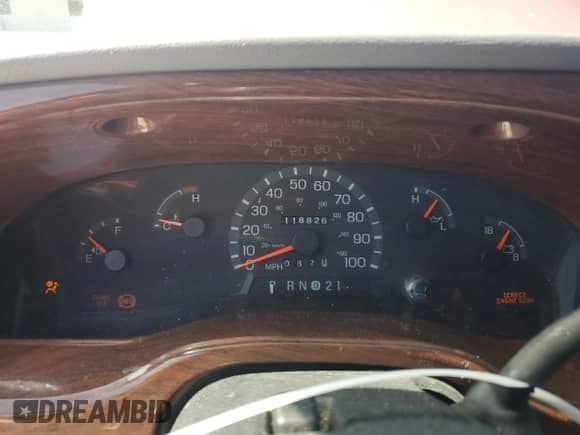 2000 Ford Econoline Cargo Recreational с VIN 1FDRE14W3YHC01283, выставлен на аукционе Copart как лот 52724845 с пробегом 118 826 миль миль и Чистый • Clean title. История ставок и продаж доступна на DreamBid. Изображение 9.